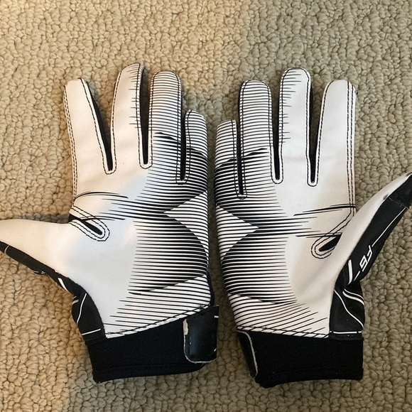 Under Armour Youth XS Grip Gloves - Picture 4 of 8